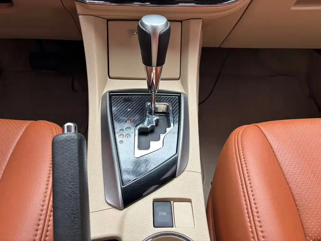 Toyota Corolla — миниатюра 11