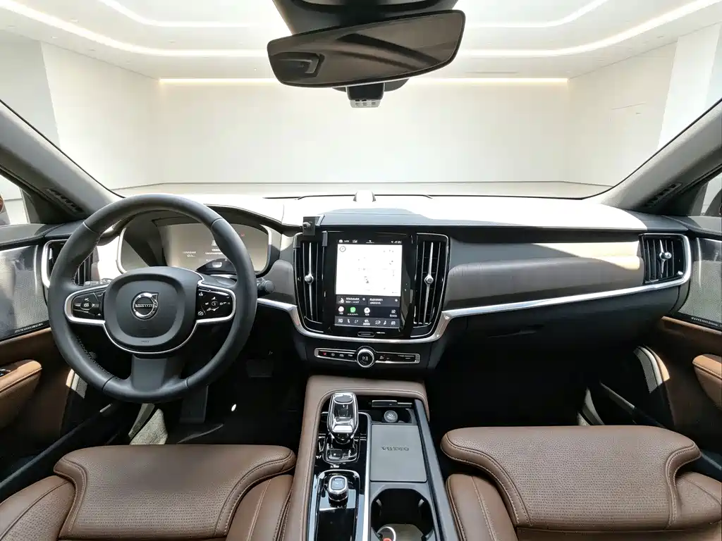Volvo S90 — миниатюра 9
