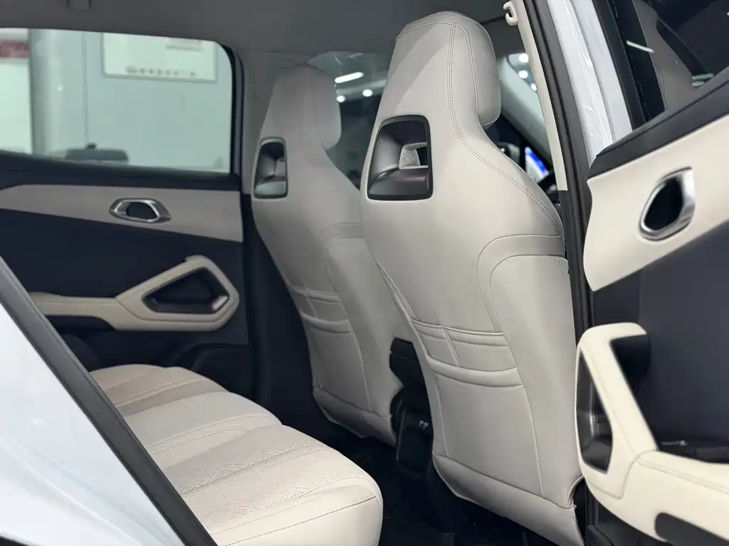 BYD Yuan UP — миниатюра 10