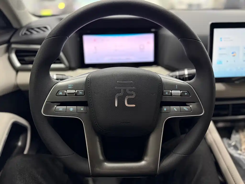 BYD Yuan UP — миниатюра 12