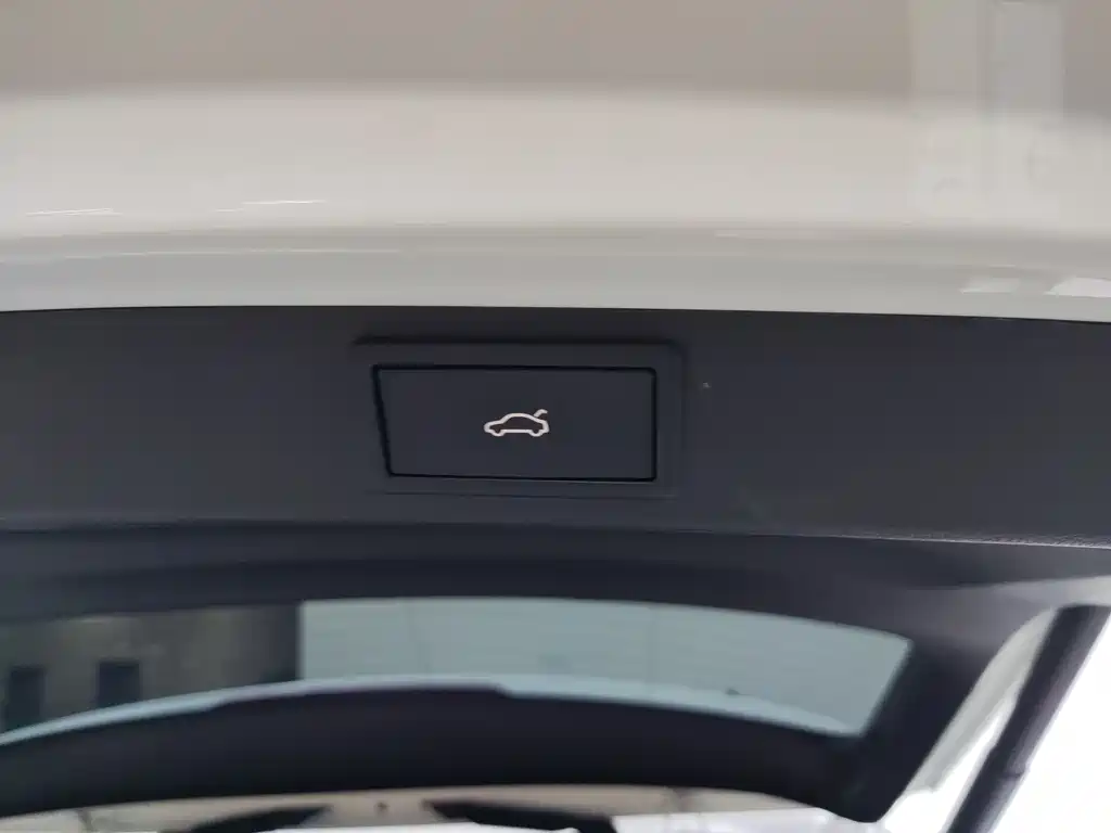 Skoda Karoq 2023 TSI280