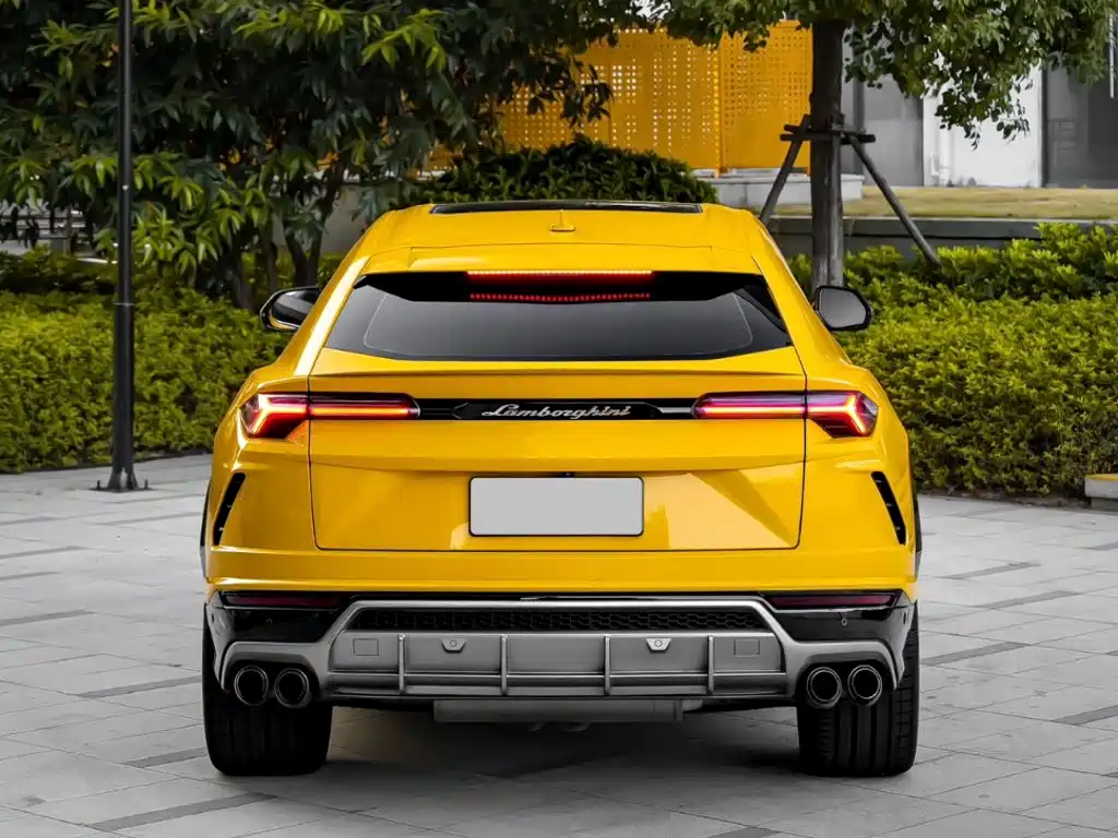 Lamborghini Urus — миниатюра 3