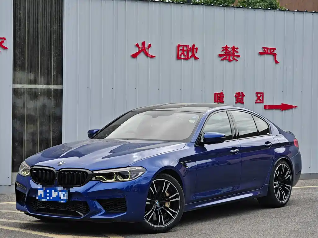 BMW M5