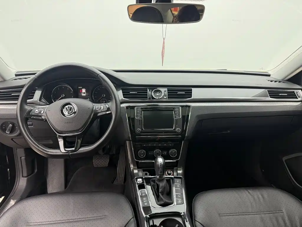 Volkswagen Passat — миниатюра 9