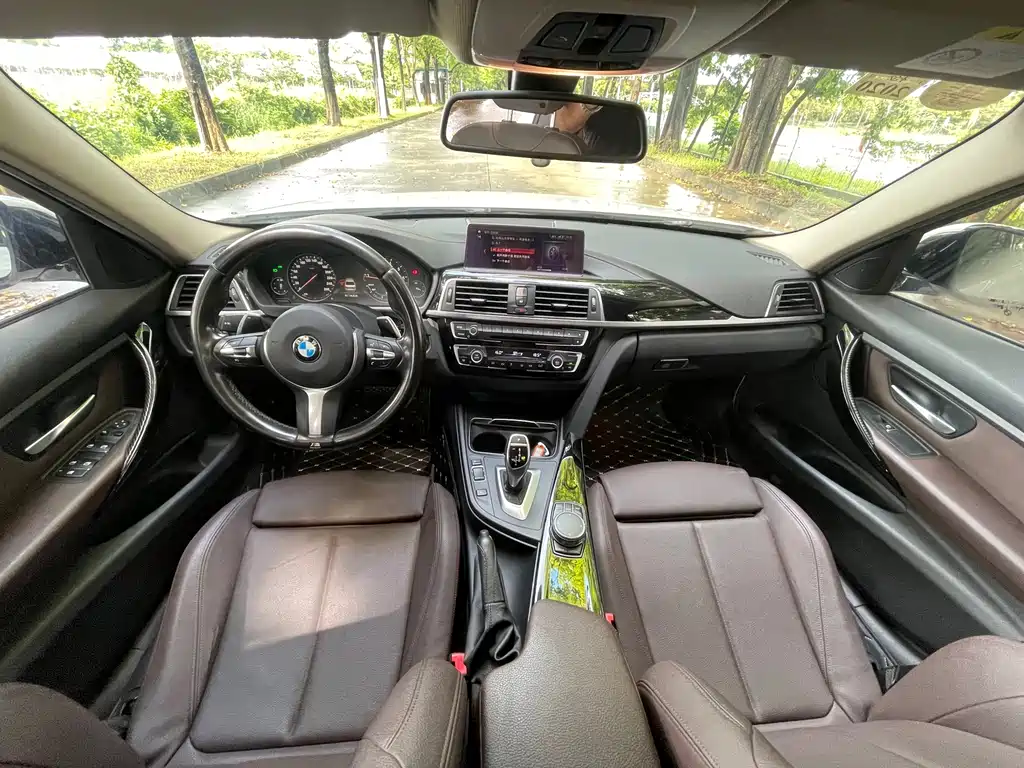 BMW 3 Series — миниатюра 17