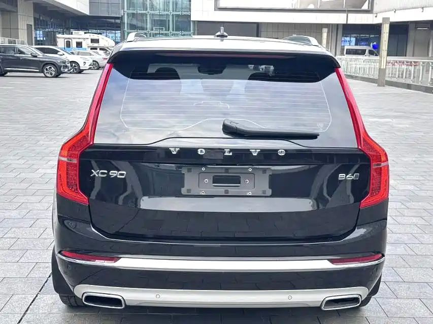 Volvo XC90 2021 B6 Luxury 7 мест