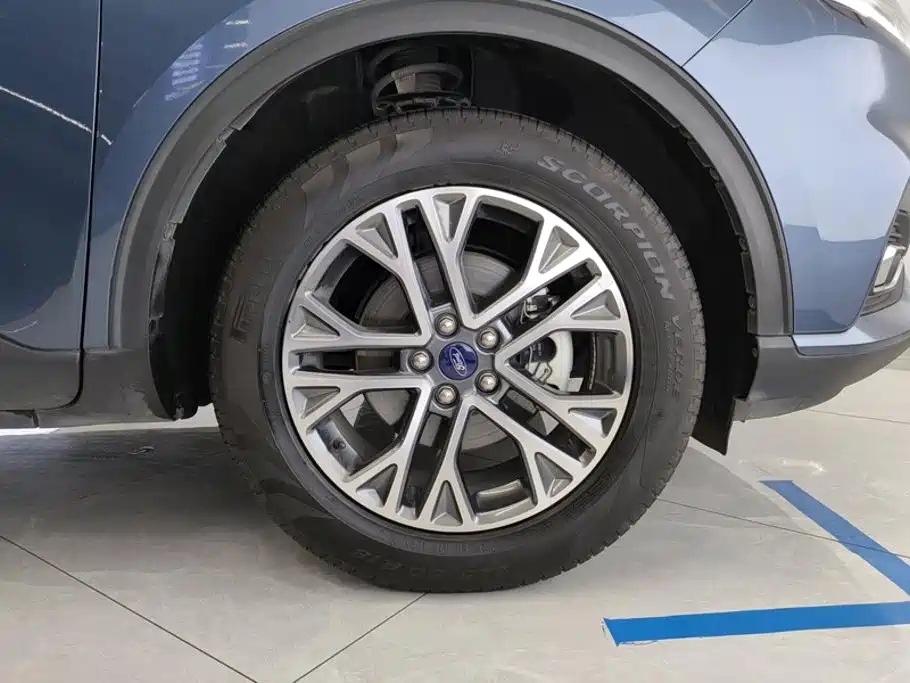 Ford Escape — миниатюра 6