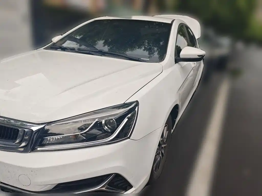 Geely Emgrand — миниатюра 2