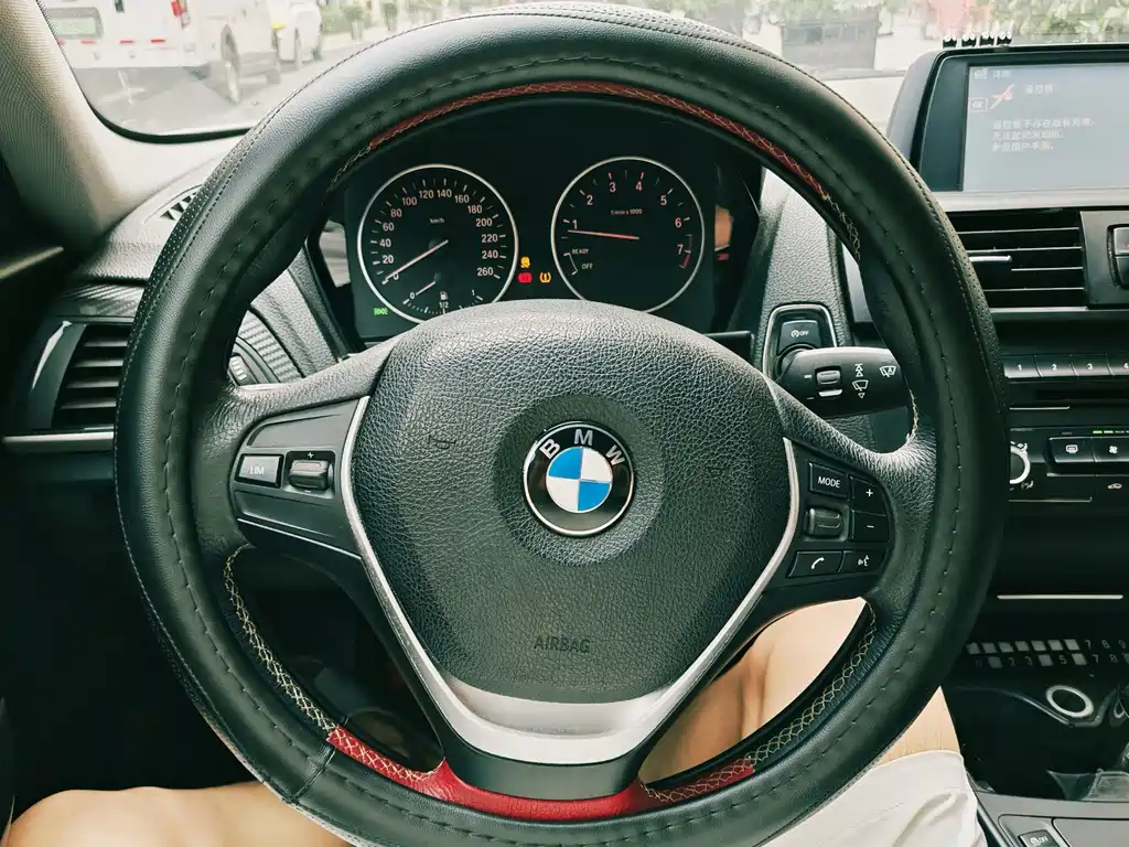 BMW 1 Series (Import) — миниатюра 14
