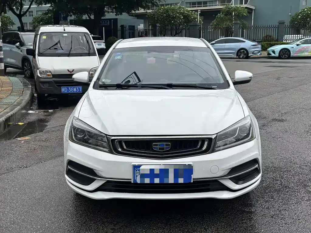 Geely Emgrand — миниатюра 2