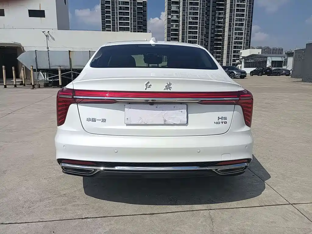 Hongqi Hongqi H5 — миниатюра 10