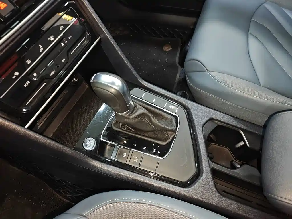 Volkswagen Tharu — миниатюра 10