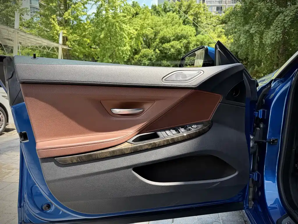 BMW 6 Series — миниатюра 11