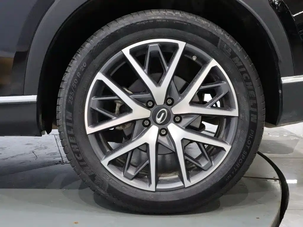 GAC Motor Trumpchi GS8 — миниатюра 21