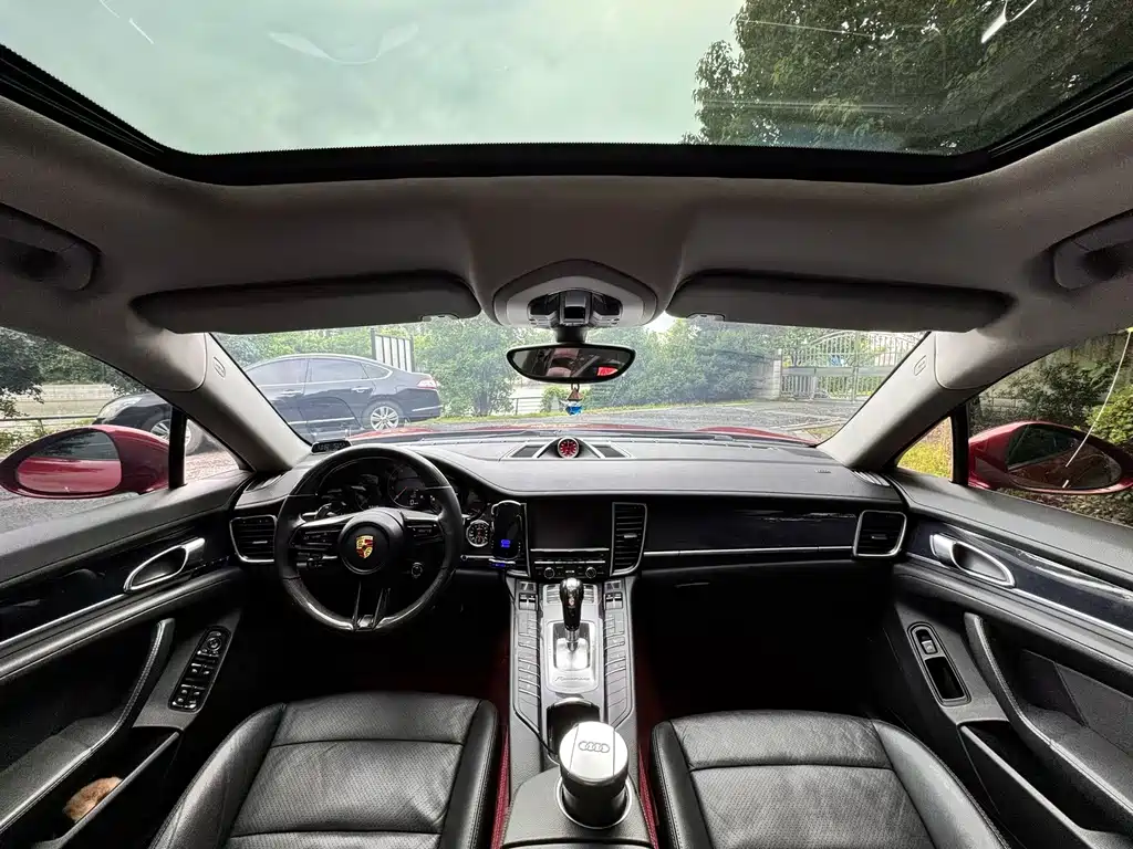Porsche Panamera — миниатюра 3
