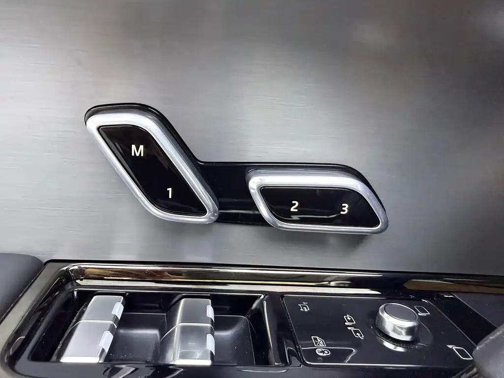 Land Rover Sport — миниатюра 26