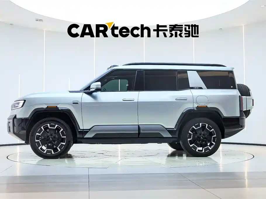 Fangchengbao Leopard 8 8 2025 Flagship 7 мест