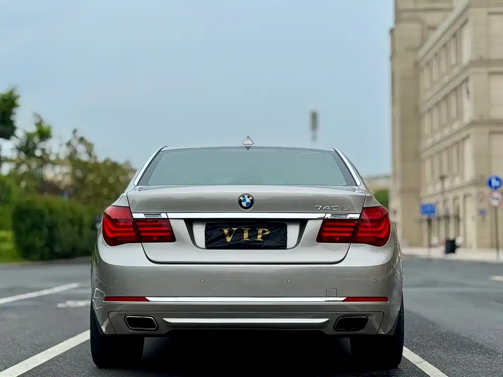 BMW 7 Series 7 2013 740Li Lead