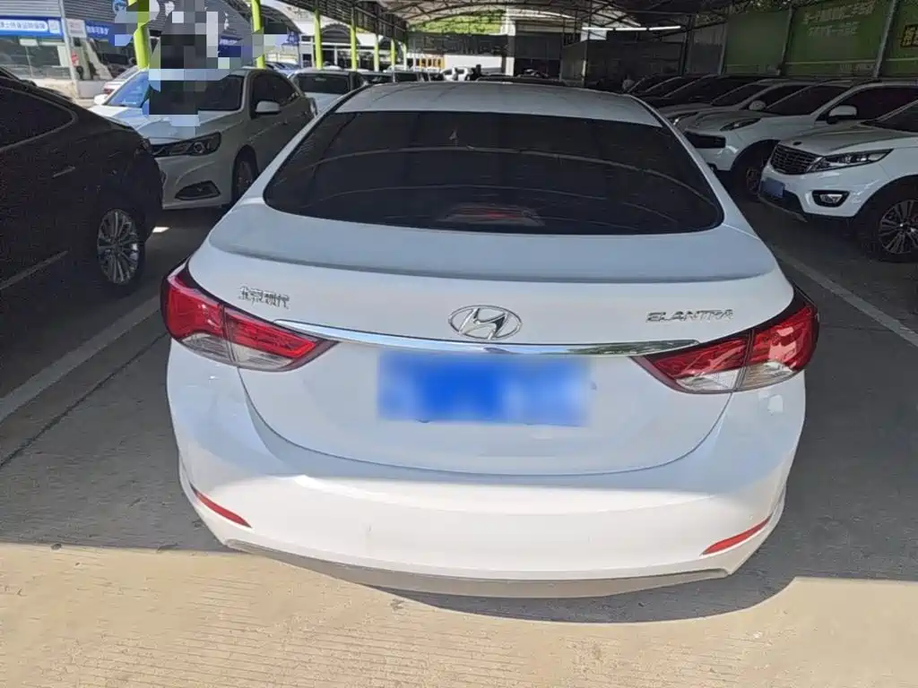 Hyundai Elantra Langdong — миниатюра 6
