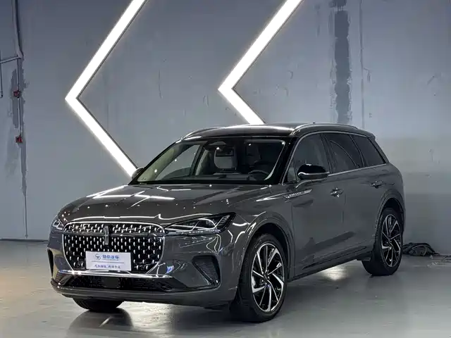 LINCOLN ADVENTURER 2023