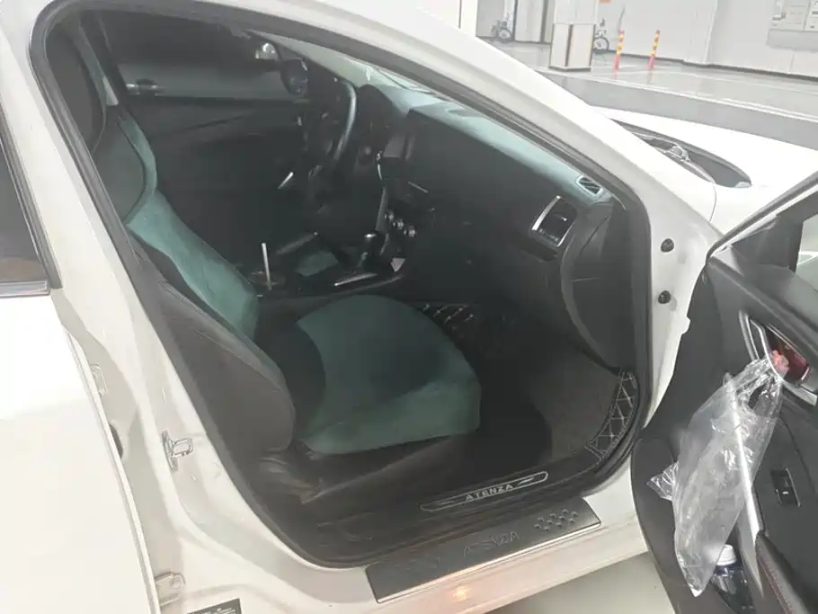 Mazda Atenza — миниатюра 8