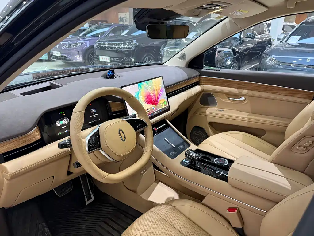 AITO ASK THE WORLD M7