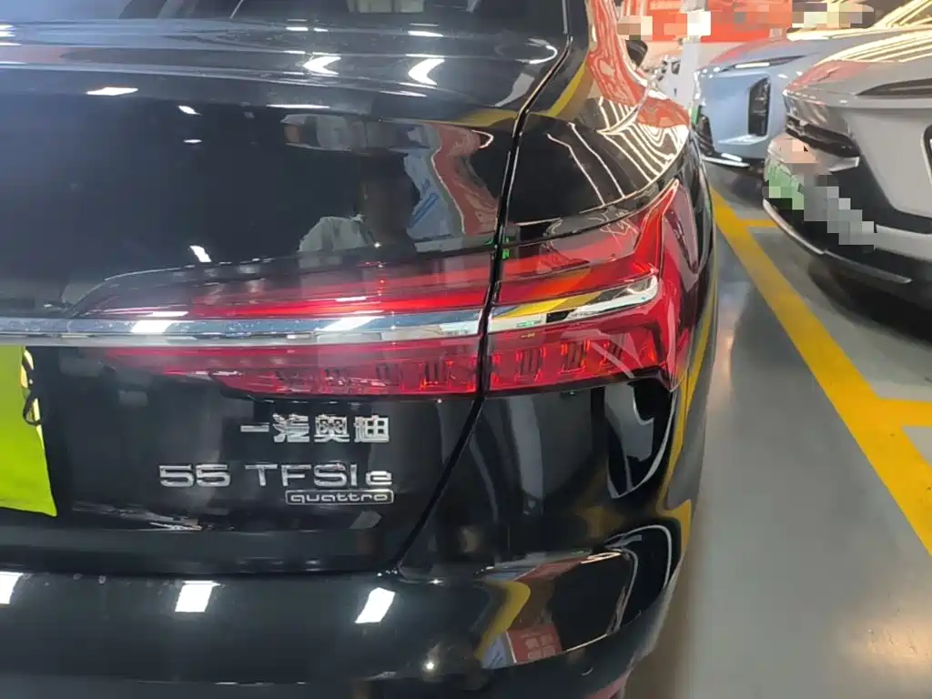 Audi A6L New Energy — миниатюра 8