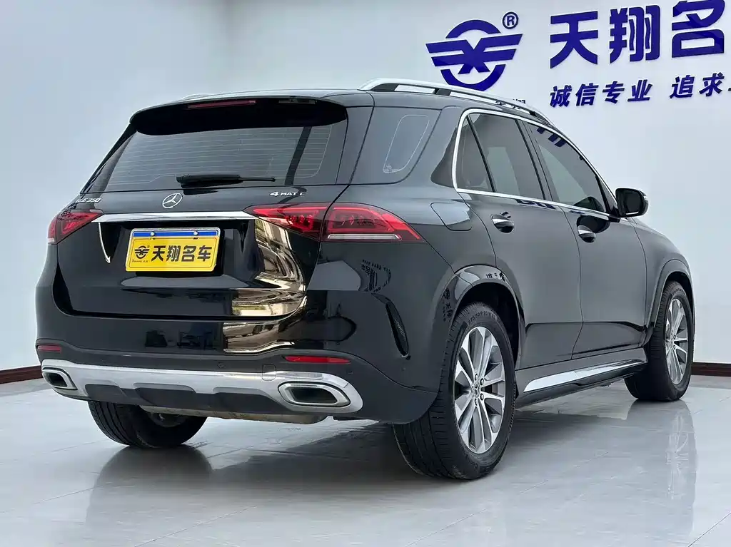Mercedes-Benz GLE (Import) — миниатюра 6