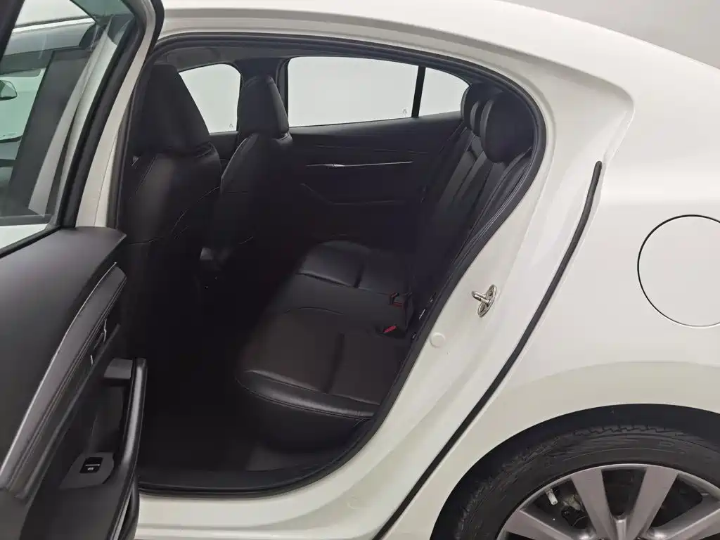 Mazda 3 Axela — миниатюра 15