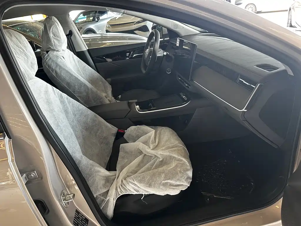Roewe i6 — миниатюра 15
