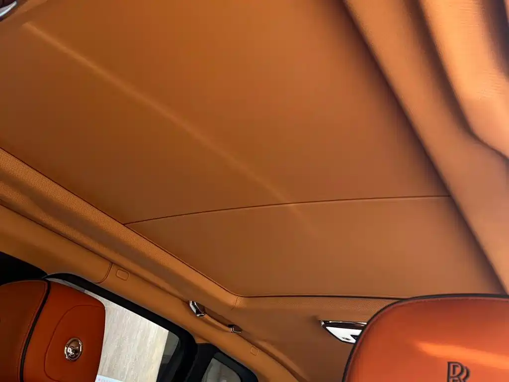 Rolls-Royce Cullinan — миниатюра 16
