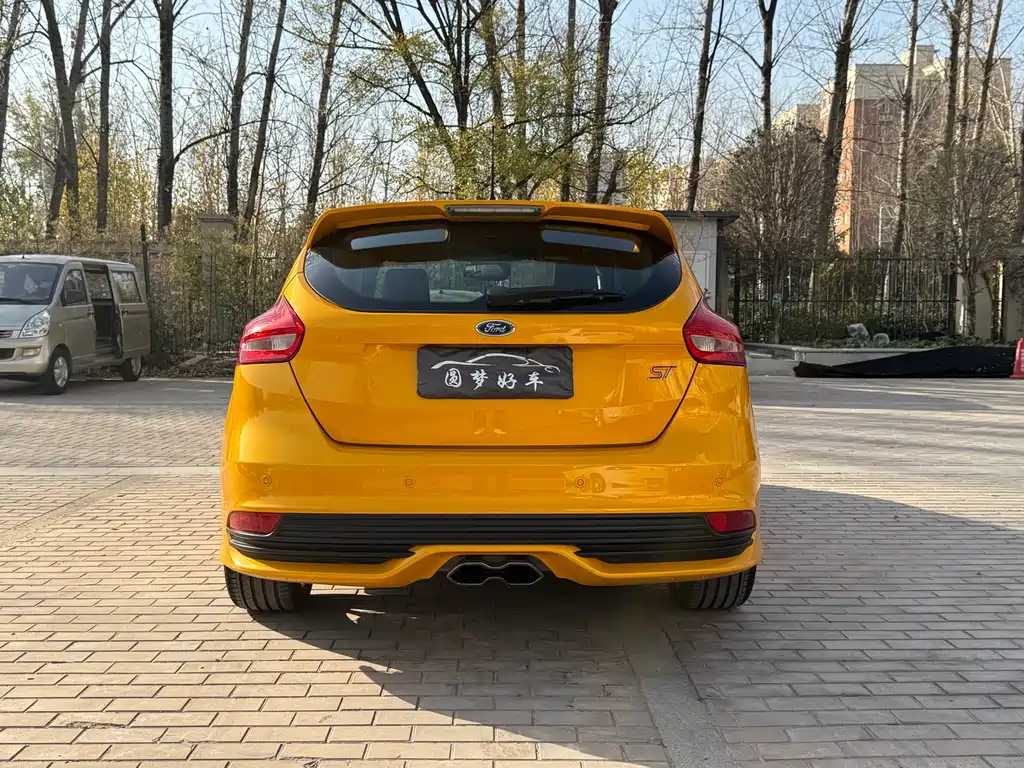 Ford Focus (Import) — миниатюра 3