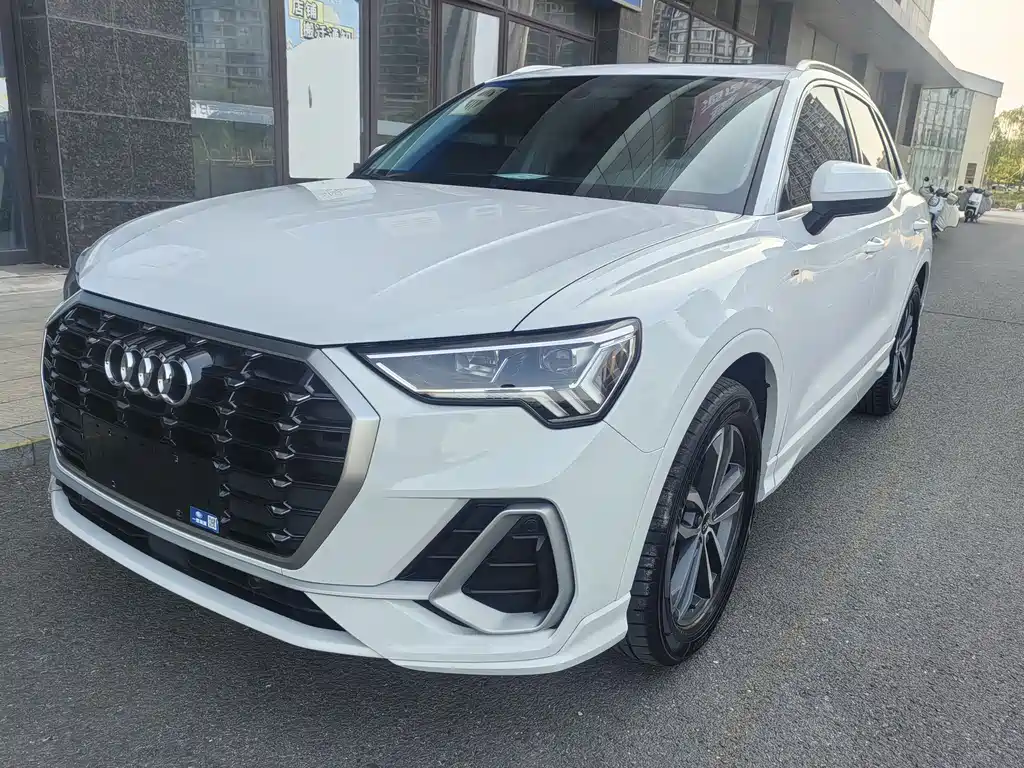 Audi Q3 2022 35 TFSI Progressive Dynamic Type