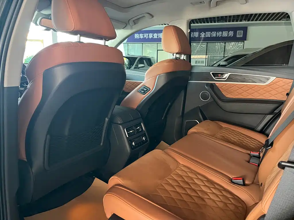 Hongqi Hongqi HS7 — миниатюра 7