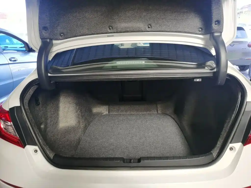 Honda Accord — миниатюра 19