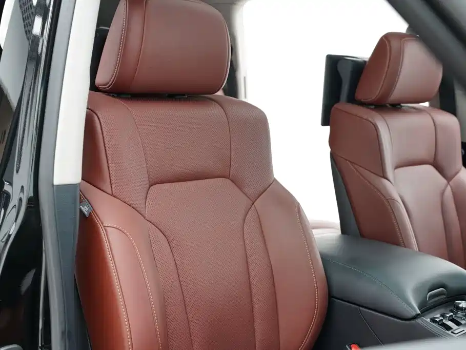 Lexus LX — миниатюра 16