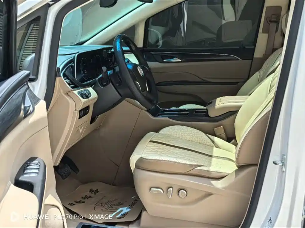 Buick GL8 2020 ES 653T Luxury