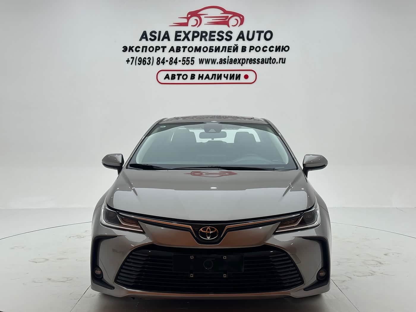 Toyota Corolla 1.5 л 2023 г. Серебристо-серый, пробег 40000 км