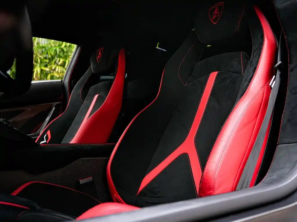 Lamborghini Aventador — миниатюра 17