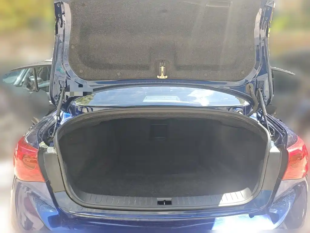Infiniti Q50L — миниатюра 20