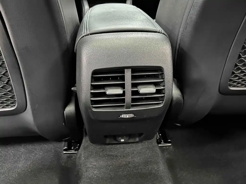 Ford Focus Active — миниатюра 15