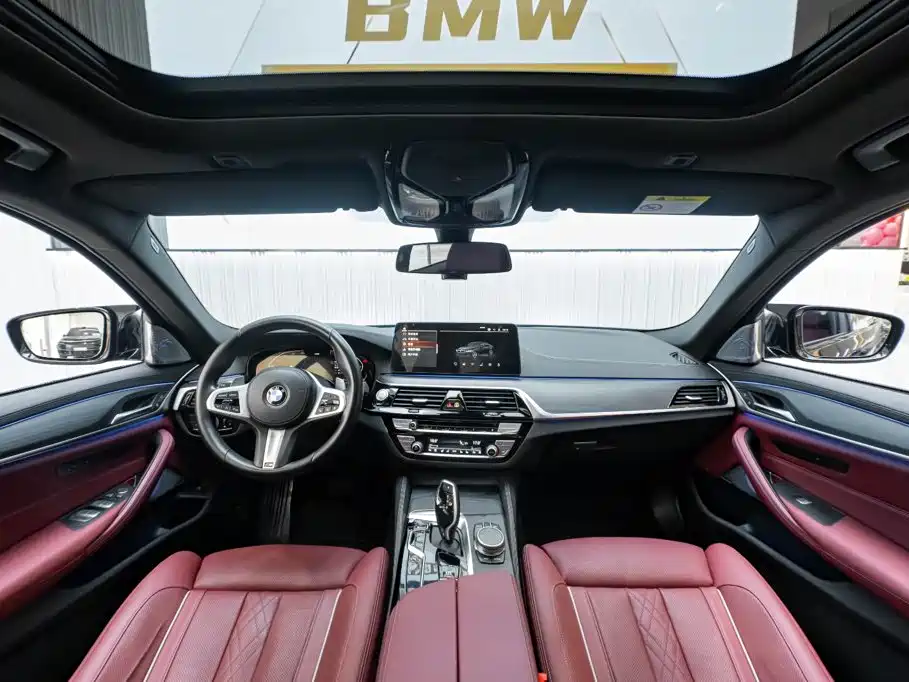 BMW 5 Series — миниатюра 14