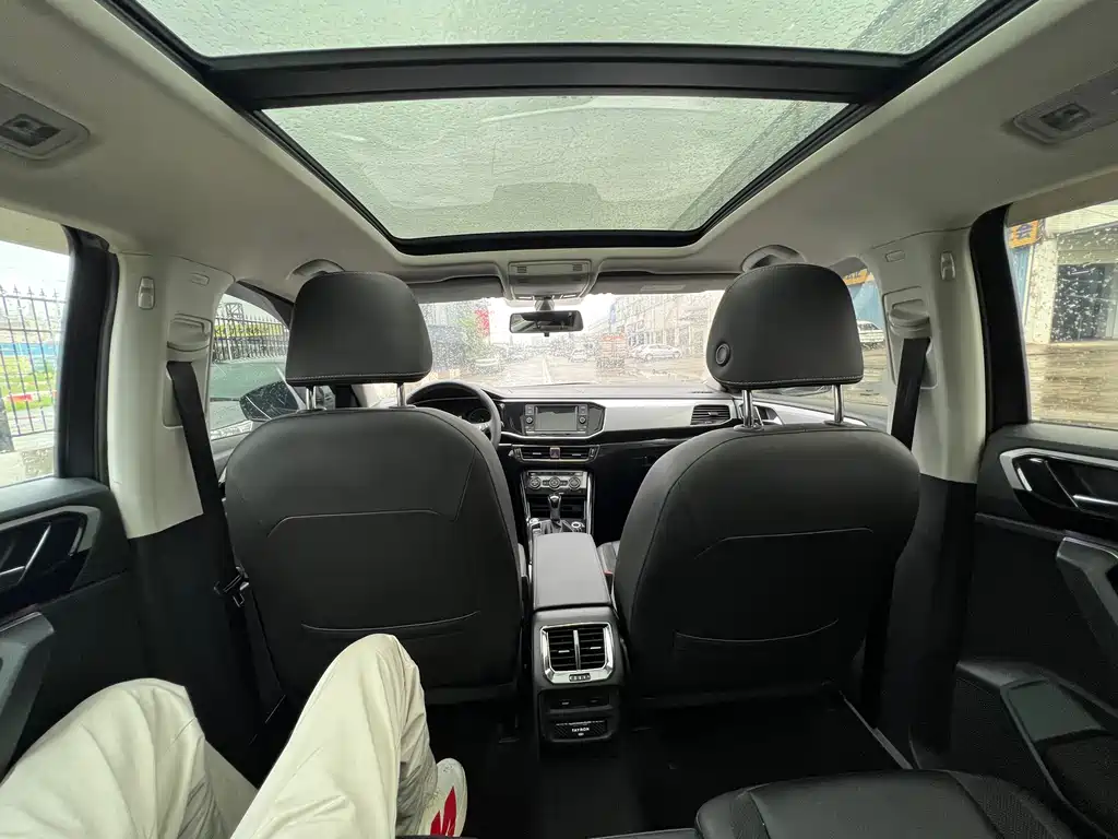 Volkswagen Tayron 2019 330TSI Luxury VI
