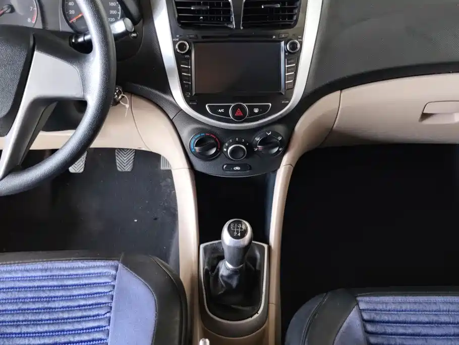 Hyundai Verna — миниатюра 16