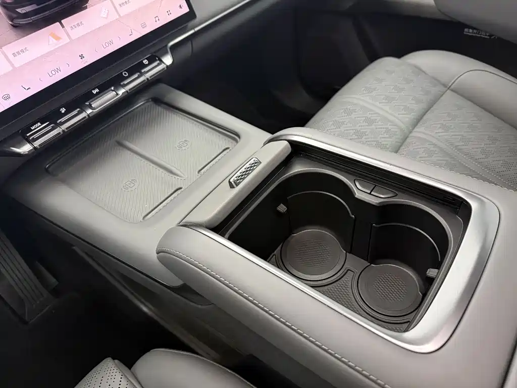 Zeekr 7X 2025 75kWh Smart Drive