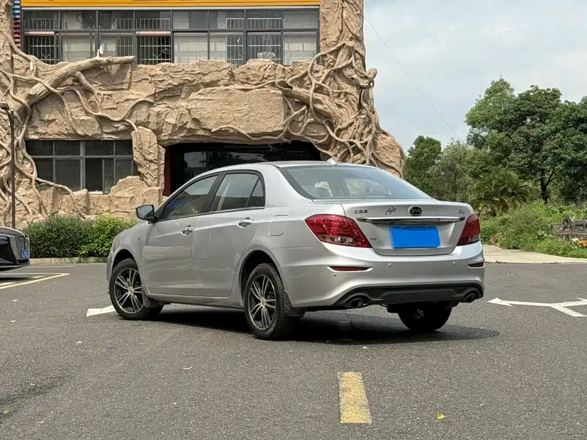 BYD Surui — миниатюра 3