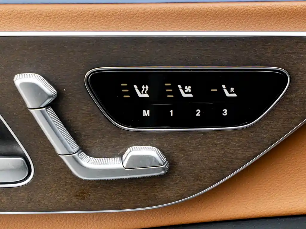 Mercedes-Benz E-Class — миниатюра 22