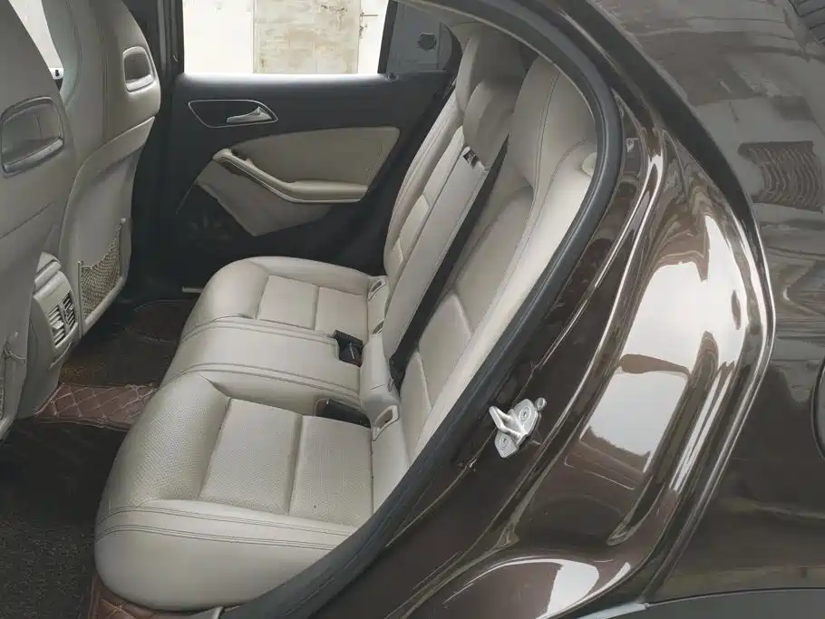 Mercedes-Benz GLA — миниатюра 11