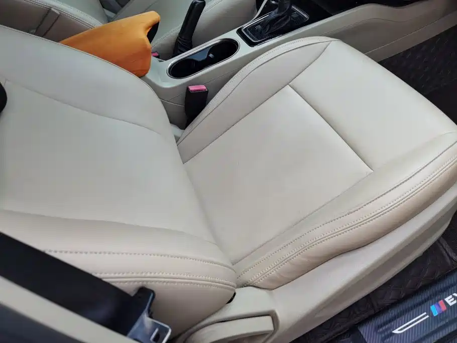 Ford Everest — миниатюра 8