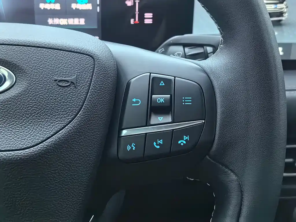 Ford Edge — миниатюра 21